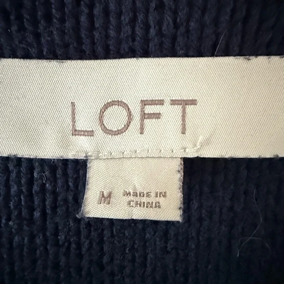 LOFT Navy Cable Knit Ruffle Shoulder Sweater Size Medium - Picture 3 of 3